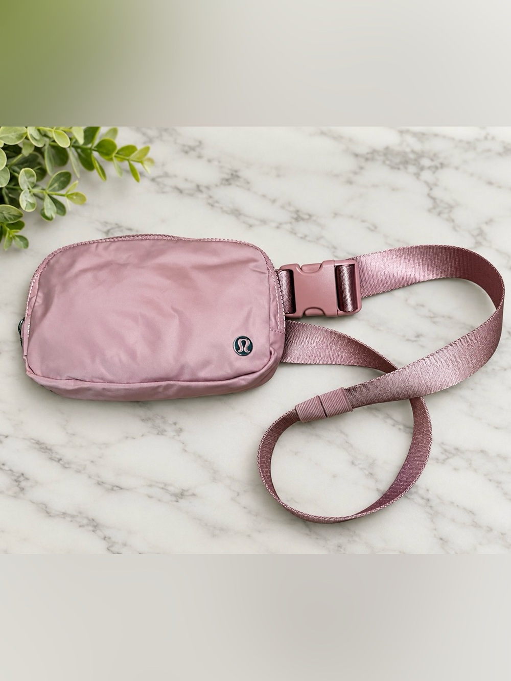 lululemon Everywhere Belt Bag 1L Dusty Mauve Pink Nylon Crossbody Waist Bag